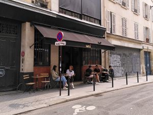 Terrace seats at Soya Cantine Bio in Paris