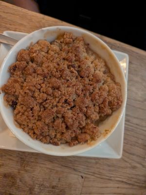 Apple crumble at Soya Cantine Bio in Paris