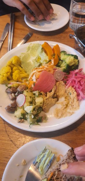 Different dips, 
we went two times these things are from 2 times at Soya Cantine Bio in Paris