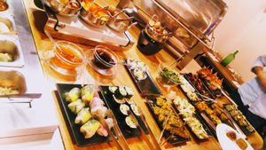 Lunch buffet at Soya Cantine Bio in Paris