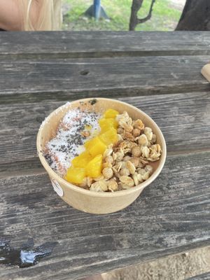 Tropical bowl  at Happy Bowls in Chatan
