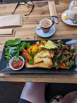 Big breakfast at Sweet-Ness Cafe in Wynyard