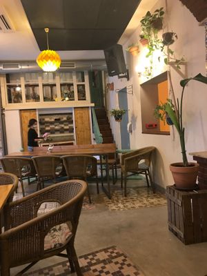 Local por dentro. Muy agradable y el personal un diez  at MESTIZA in Valencia