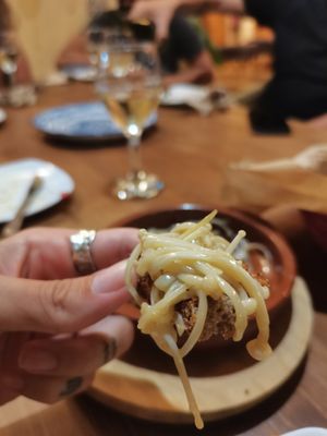 Enoki al ajillo at MESTIZA in Valencia