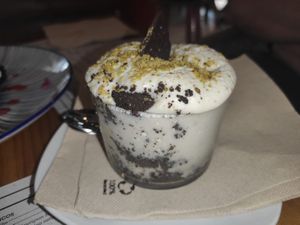 Cheese mousse con chocolate. at MESTIZA in Valencia