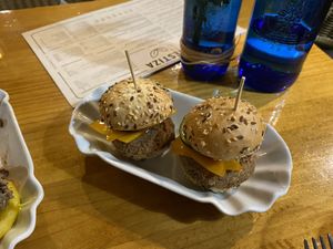 Mini burger  at MESTIZA in Valencia