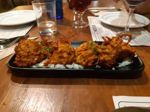 Tapa #1: pakoras at MESTIZA in Valencia