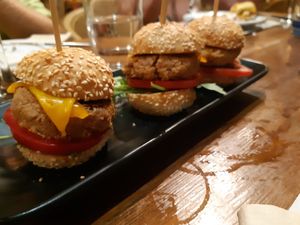Tapa #5: mini burgers at MESTIZA in Valencia
