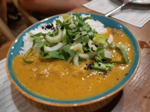 Main (also to share): curry at MESTIZA in Valencia
