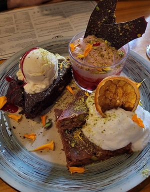 Lote de postres at MESTIZA in Valencia