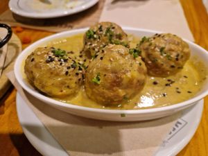 Meatballs at MESTIZA in Valencia