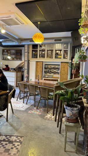 Adentro  at MESTIZA in Valencia