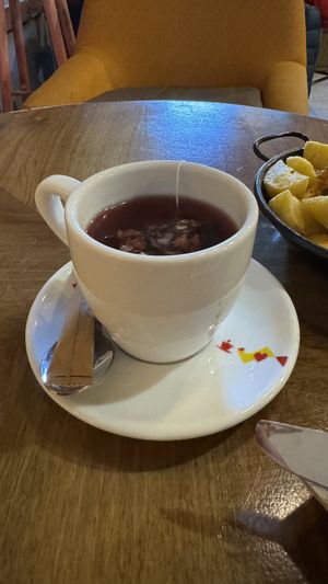 Té frutos rojos  at MESTIZA in Valencia