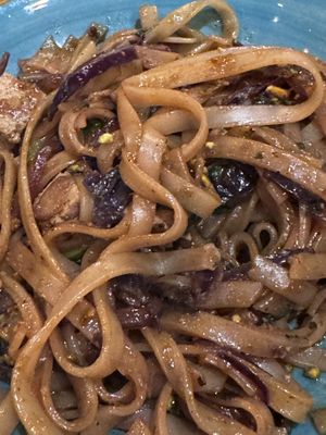 Pad thai  at MESTIZA in Valencia