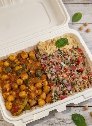 Vegan Mediterranean bowl | preservative-free | quinoa tabbouleh, hummus, broccoli & bell peppers. at Tralata in Mumbai