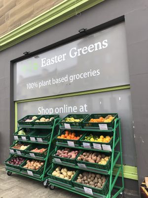 More loose fruit and veg inside at Easter Greens - Morningside in Edinburgh