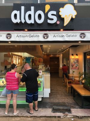 Store front  at Aldo's Gelato in Playa Del Carmen