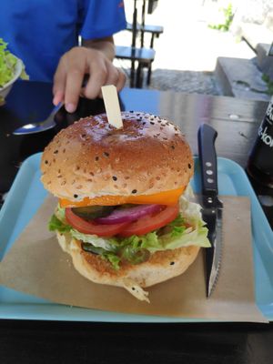Tofu Cheese Burger at Humble Berlin in Berlin