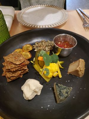 Cheeseboard at Bloom in Chicago