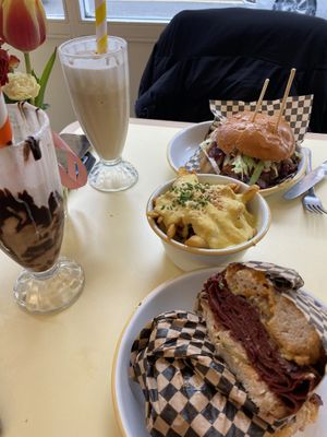 Absolutely inSANE food, highly highly recommend. Especially the double decker ‘beef’ burger and the peanut butter milkshake. I’m so so full but so so happy  at Rudy's Vegan Butcher & Diner in North London