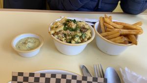 Mac n cheese, fries  at Rudy's Vegan Butcher & Diner in North London