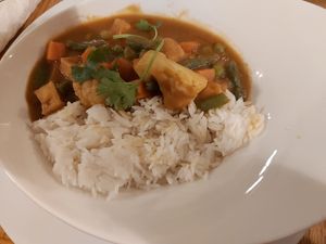 Tofu and veg at Six Mile Pub in Victoria