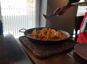 Paella presentation at Iberia in Zurich