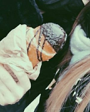 Croissant vegano con chocolate negro at MonVeg in Mollet Del Valles