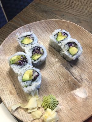 Veggie roll (minus cucumber) at Kitchen 121 in Duluth