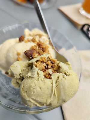  at Café Augustin in Rouen