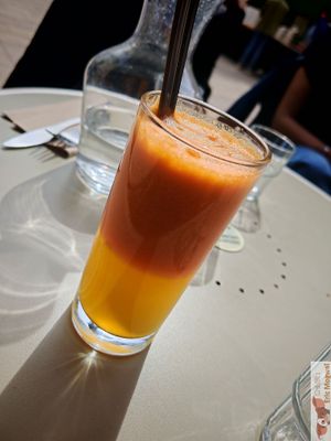 Season juice, orange and ginger at Café Augustin in Rouen