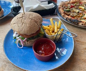 Burger vege 🍔 at Browar Port in Gdynia