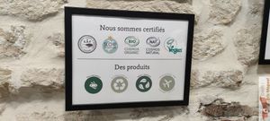 Certifications at Comme Avant in Paris