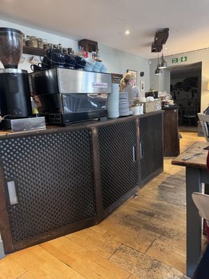 Counter   at Leo's Beanery in Edinburgh