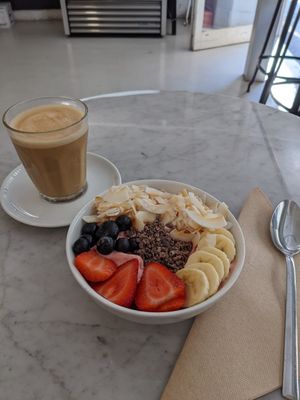  at Love Juice Bar - Grenelle in Paris