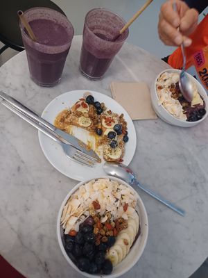  at Love Juice Bar - Grenelle in Paris