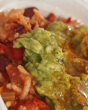 Chili sin carne at Love Juice Bar - Grenelle in Paris