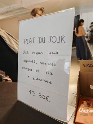 Day menu at Love Juice Bar - Grenelle in Paris