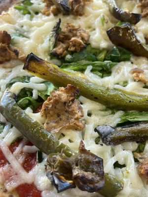 Spicy Red Sauce 🌶 spinach, peppers, vegan meat  at Urban Bricks in Paramus