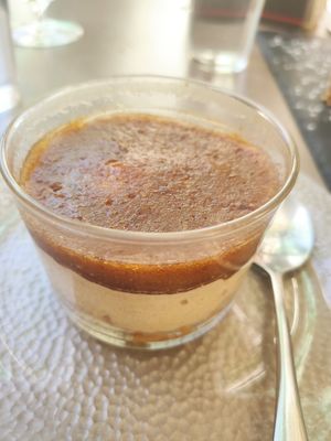 Postre de galleta, crema y mermelada. Riquísima! at Santa y Pura in Madrid