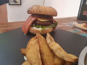 Beyond burger at Santa y Pura in Madrid