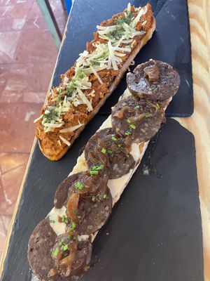 Tosta mallorquina y burgalesa  at Santa y Pura in Madrid