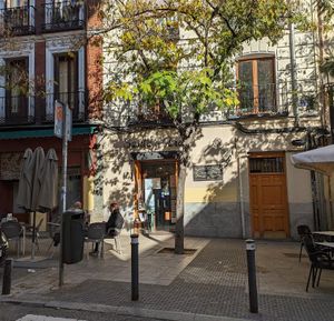 Street view at Santa y Pura in Madrid