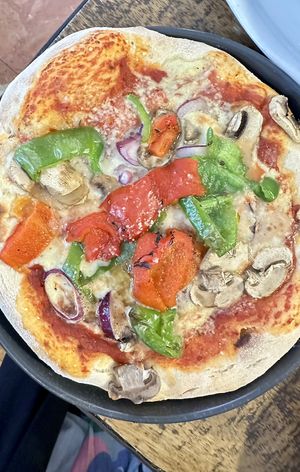 Vegetal Pizzaa  at Santa y Pura in Madrid