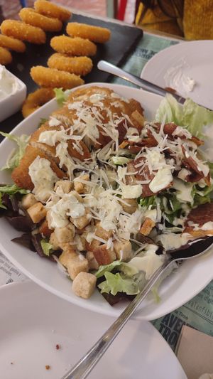 ensalada César at Santa y Pura in Madrid