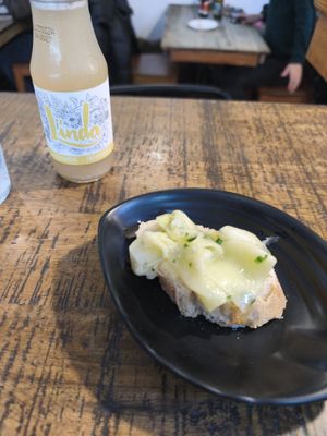 De cortesía at Santa y Pura in Madrid