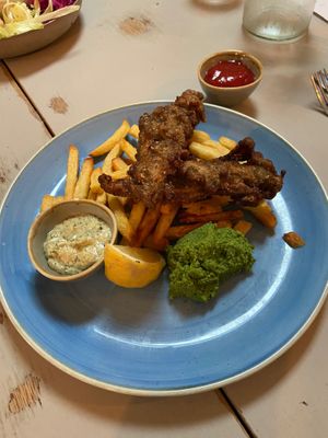 Mains at Harp & Crown in Corsham