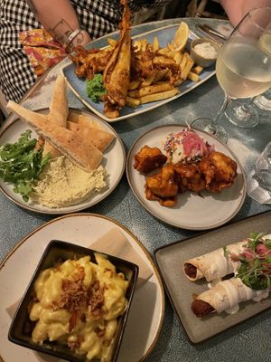 Jalapeño humous, cauliflower wings, chilli wraps and mac and cheese   at Harp & Crown in Corsham