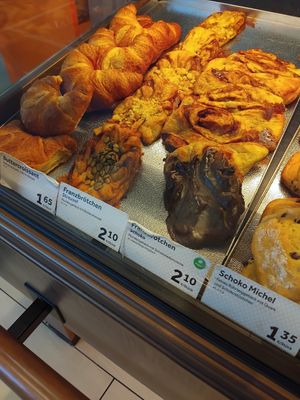  at Nur Hier - Ruhrstraße in Hamburg