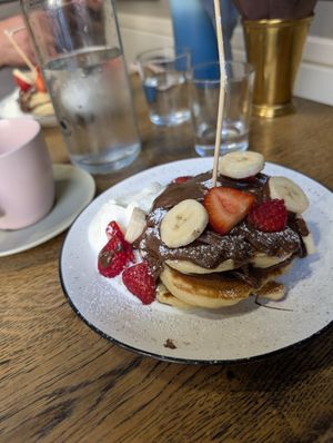 pancakes with chocolate, fruit and panna at 2Hearts Bakery in Palermo